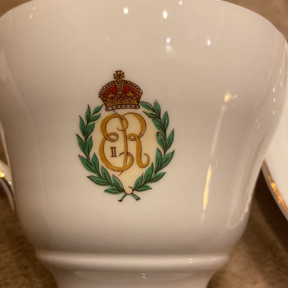 Regency bone china. Queen Elizabeth II Royal visit to Canada June 1959 - Picture 3 of 5